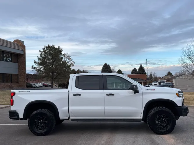 2023 Chevrolet Silverado 1500 ZR2 BISON