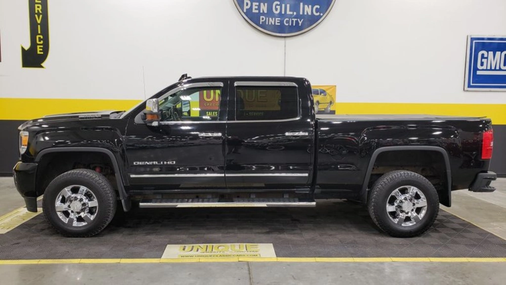 2018 GMC Sierra 2500HD Denali – Duramax 6.6L Turbodiesel