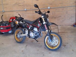 2018 Suzuki DR2400 Black