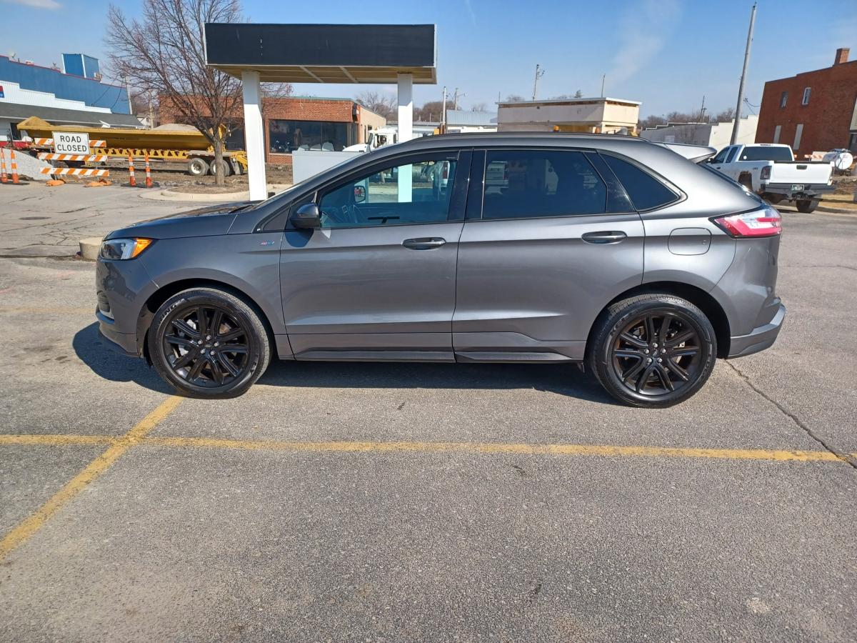 2022 Ford Edge