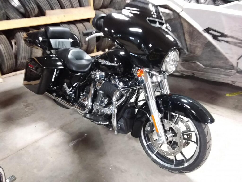 2020 Harley Davidson Street Glide