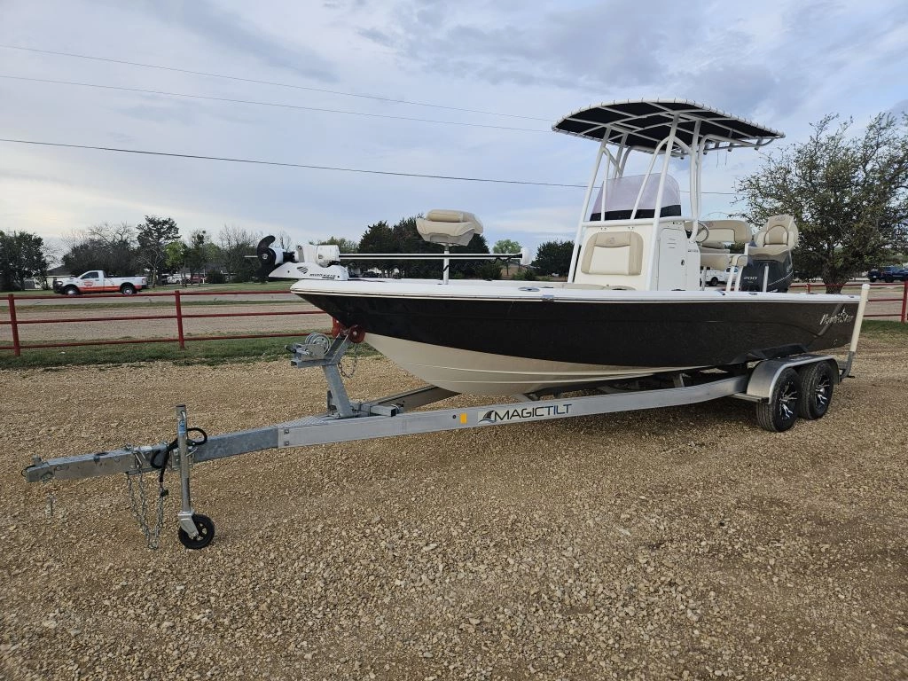 2018 NauticStar 227 XTS Boat