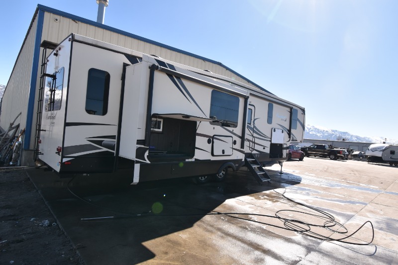 2020 FOREST RIVER CARDINAL 345 RLX