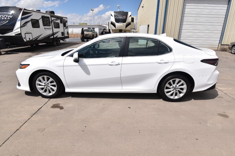 2022 Toyota Camry LE