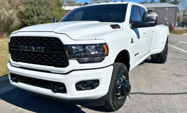 2024 RAM 3500 Big Horn 4×4