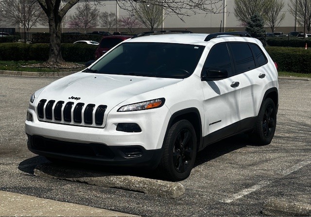 2017 Jeep Cherokee Altitude  4WD  3.2L V6