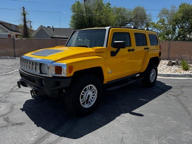 2006 Hummer H3 Base