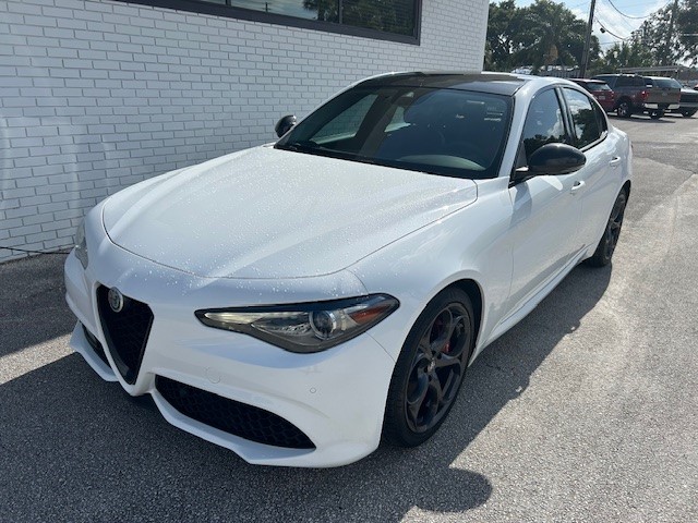 2019 Alfa Romeo Giulia Sport