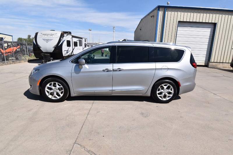 2018 Chrysler Pacifica Touring L Plus