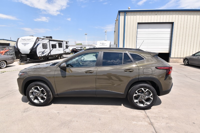 2024 Chevrolet Trax LT