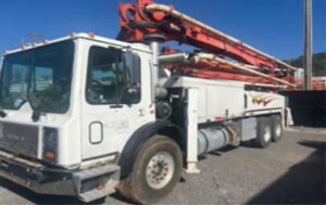 2006 Mack MR688S Truck with 2015 Putzmeister BSF 40Z Concrete Pumper System