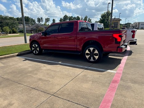 2022 Ford F-150 Lightning  Platinum AWD Electric