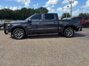 2023 Chevrolet Silverado 1500 Crew Cab LT 5.3 L V-8