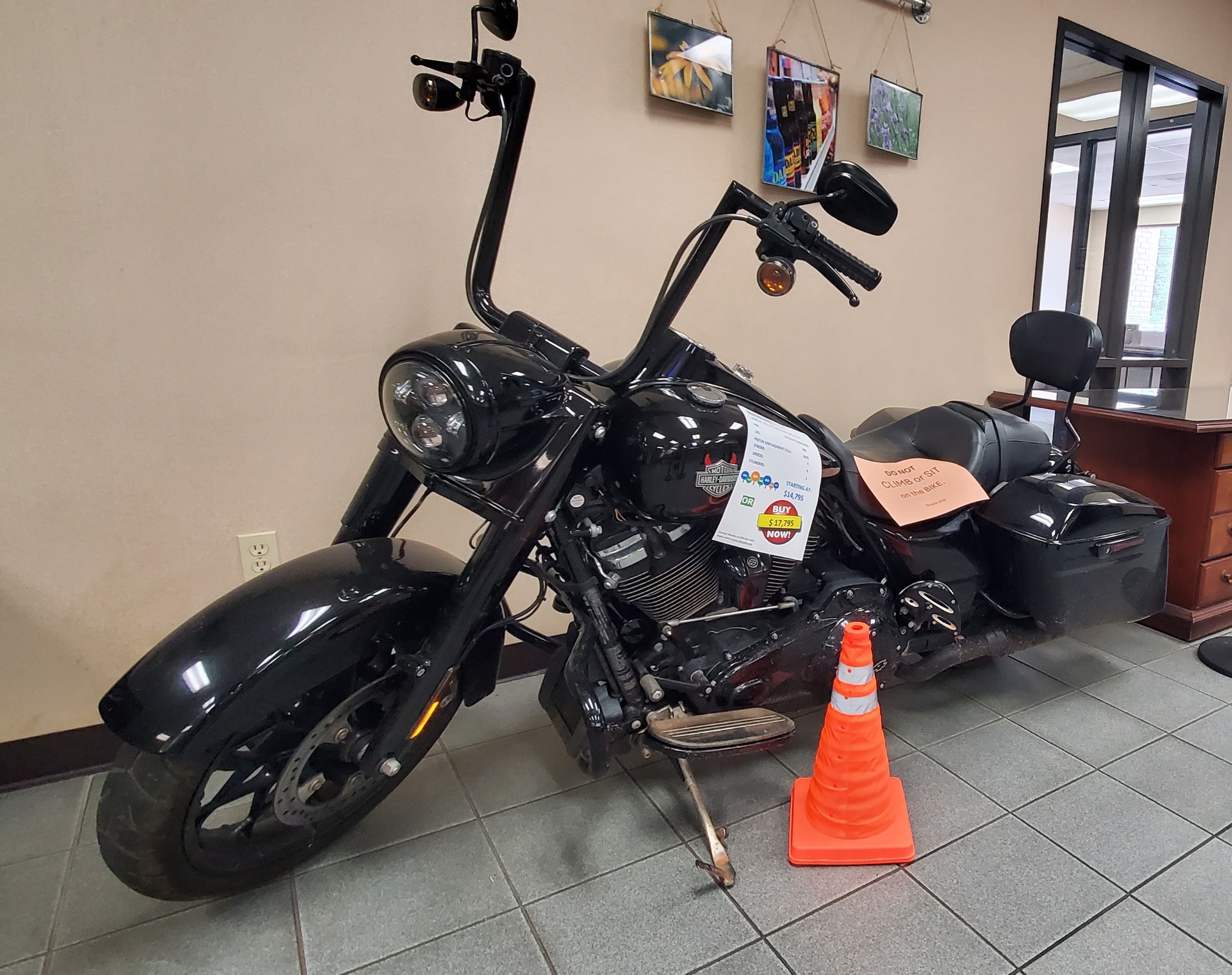 2022 Harley Davidson FLHRXS