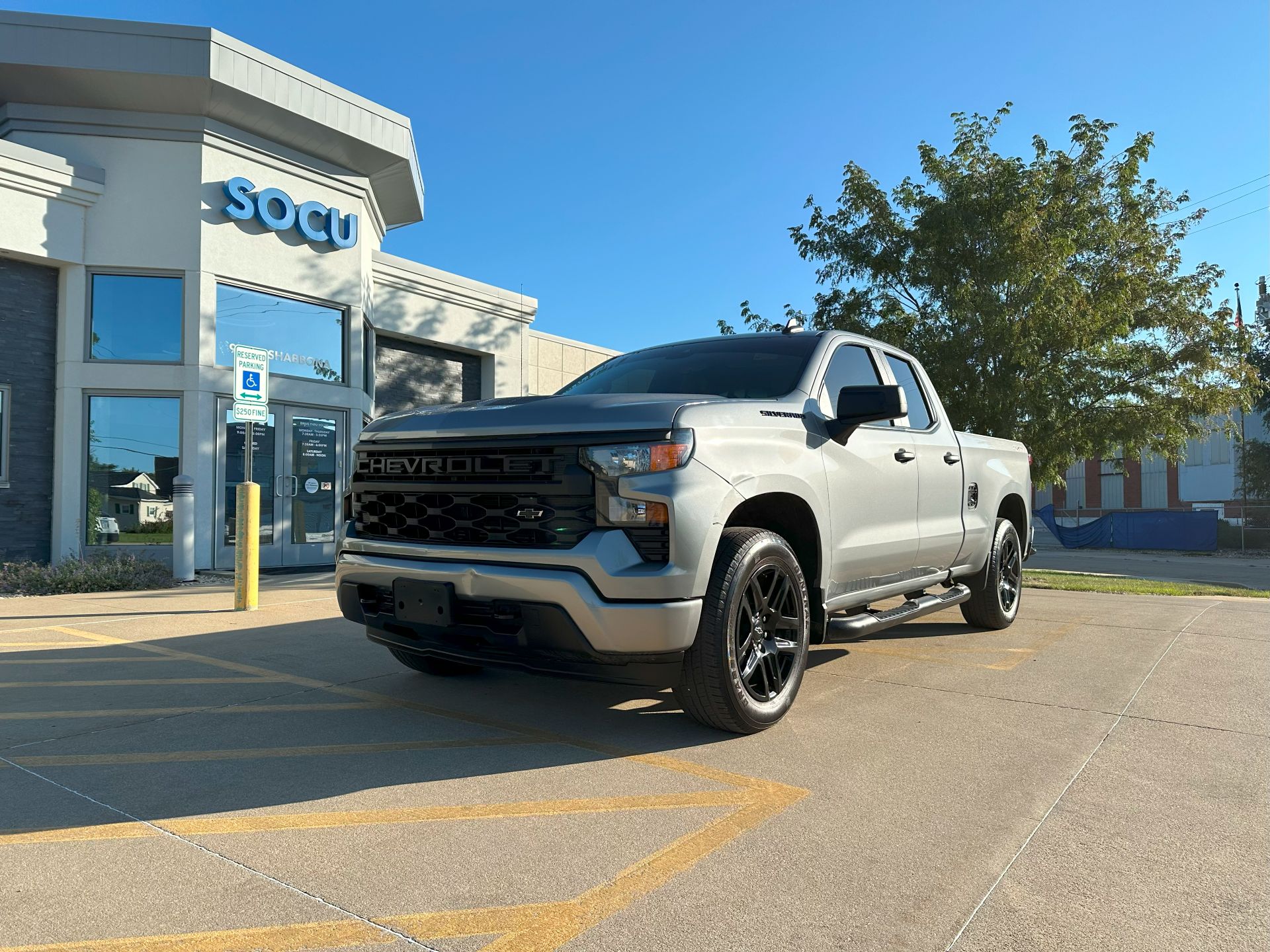 2024 Chevrolet Silverado 4WD 2.7L I4
