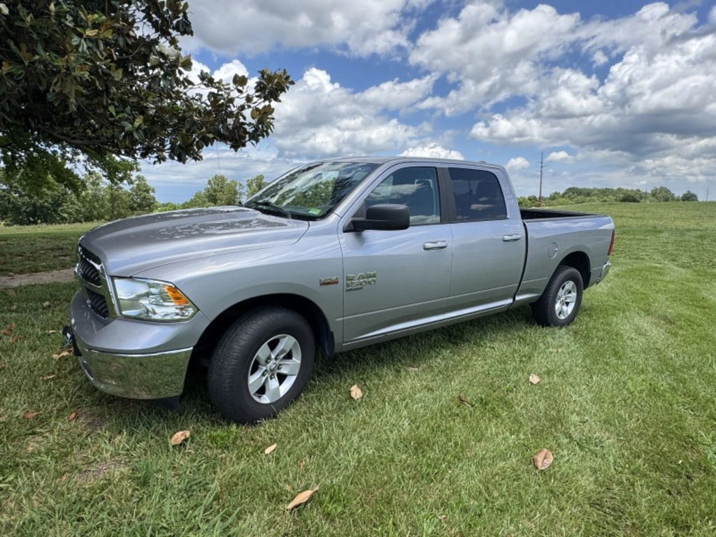 2020 Ram 1500 4×2 SLT Crew Cab