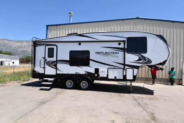 Repo RV Shopping at a Credit Union