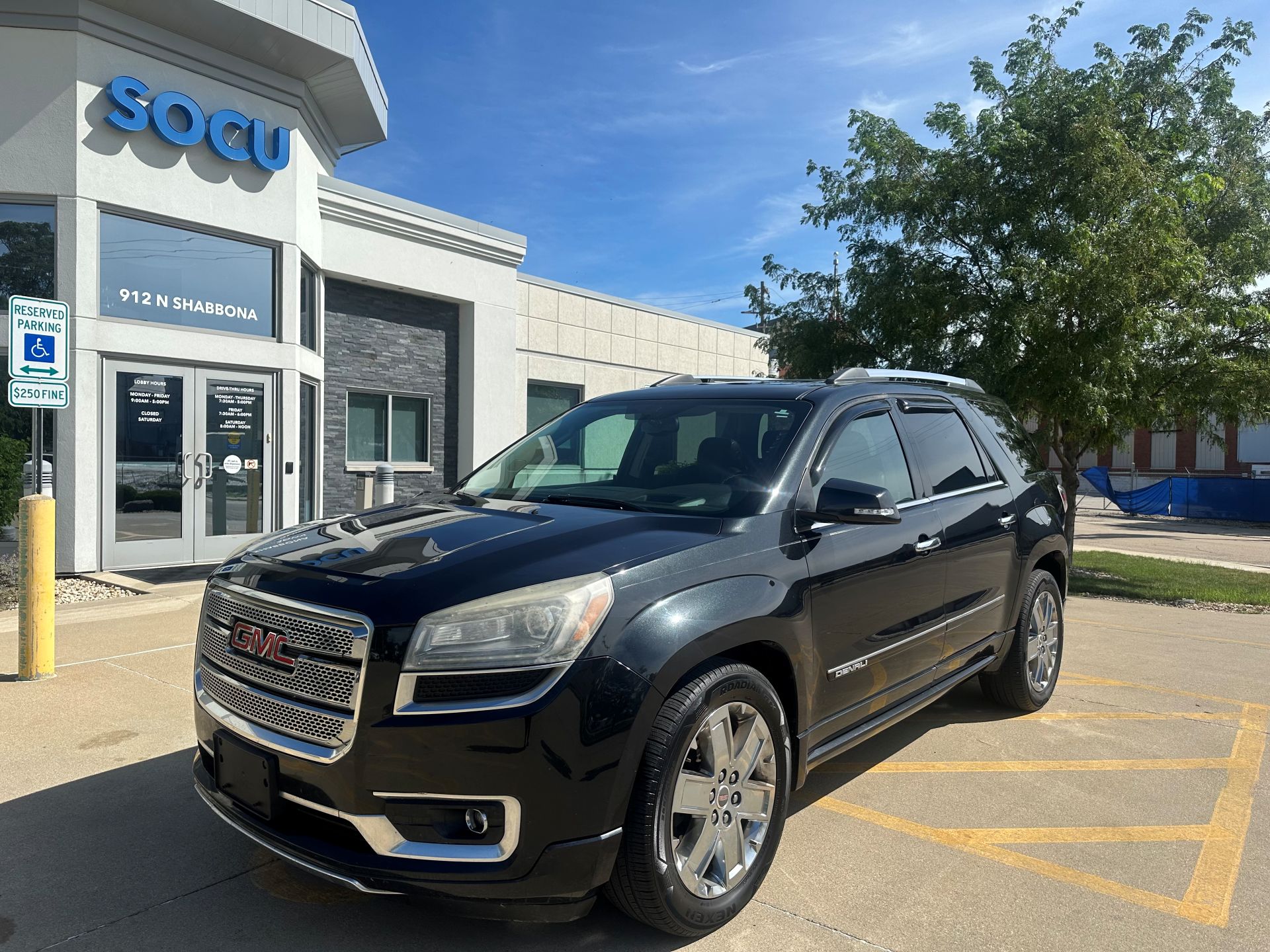 2013 GMC Acadia