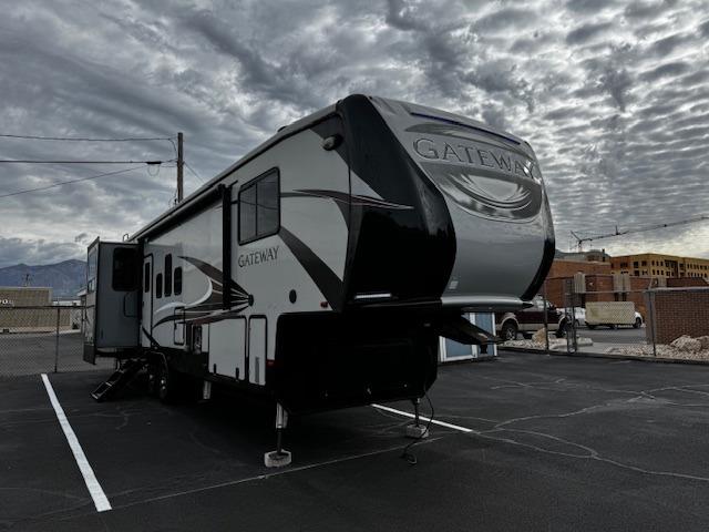 2019 Heartland Gateway M3230CK