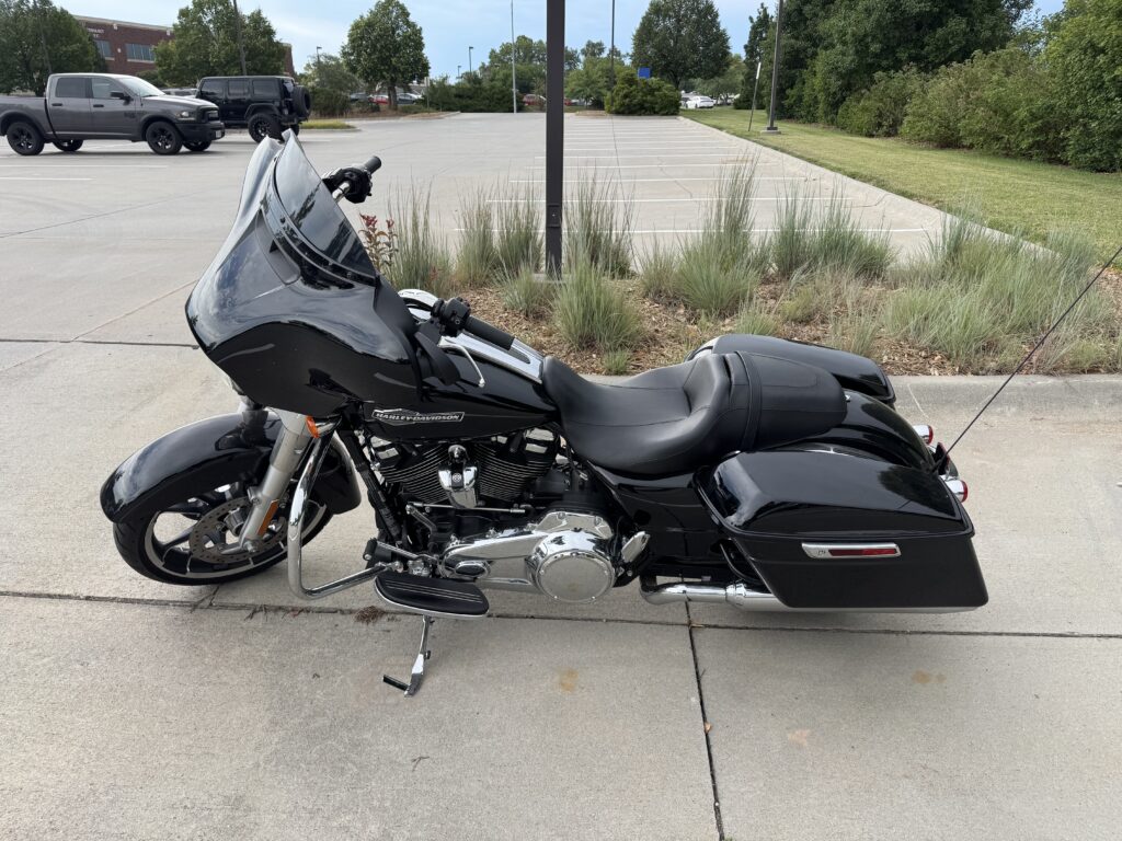 2023 Harley Davidson FLHX Street Glide