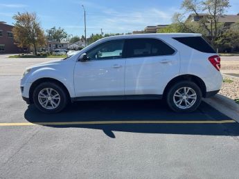 White 2017 Chevrolet Equinox