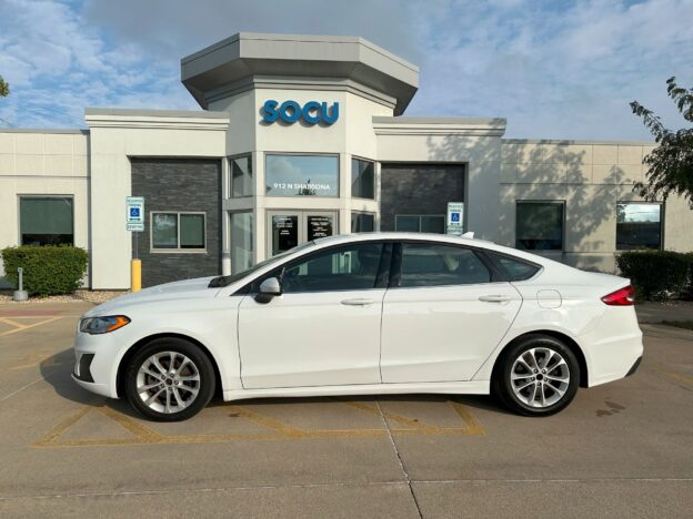 repo car for sale in Illinois at a bank