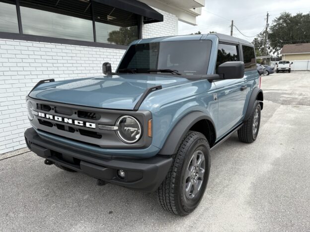 repossessed Ford Bronco SUV for sale at a bank in florida