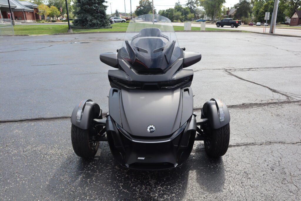 2023 Can-Am Spyder Roadster RT Limited