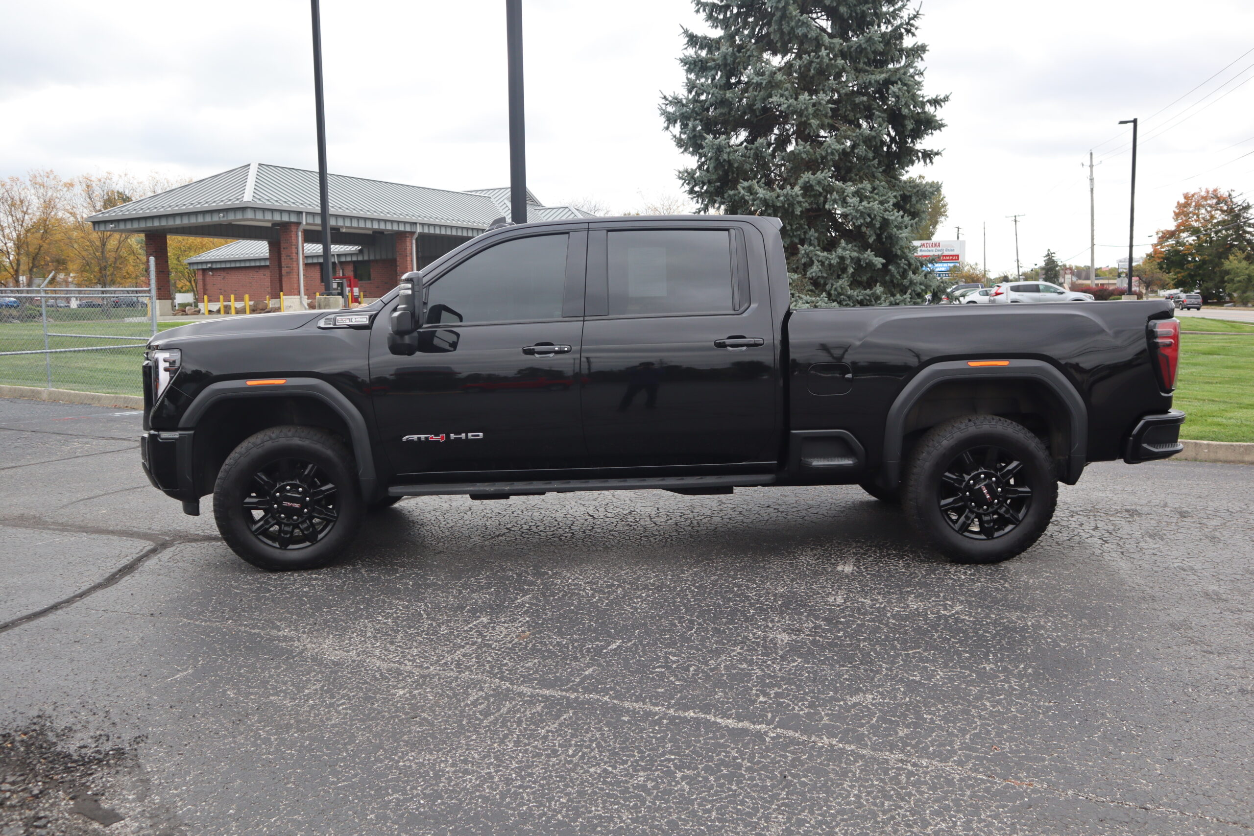 2024 GMC Sierra 2500HD AT4