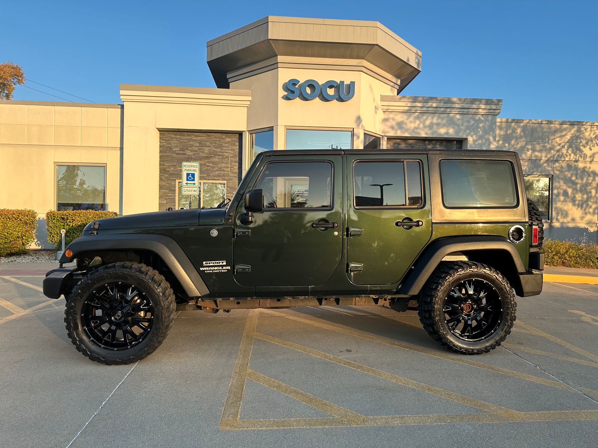 2011 Jeep Wrangler- V6