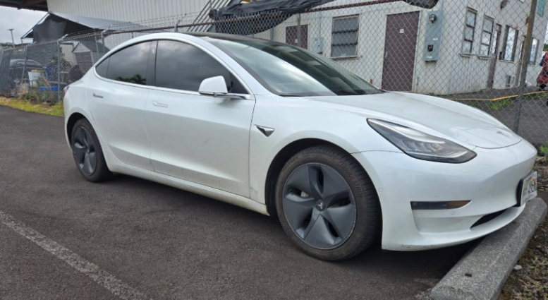 2020 Tesla 3