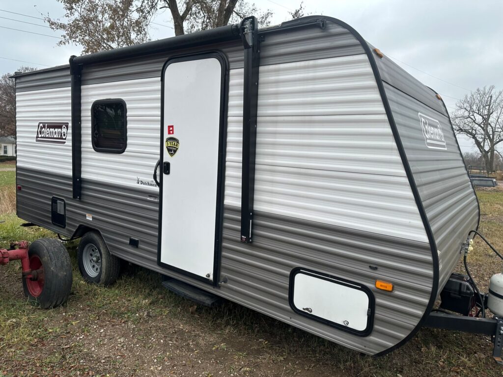 2023 Coleman by Dutchmen M-17B- 21″