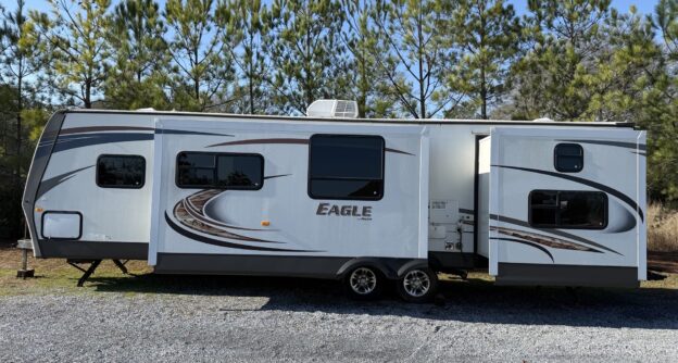 repo travel trailer for sale at a bank in AL