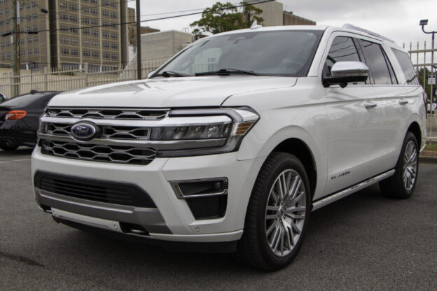 repo Ford Expedition for sale at a credit union in AL