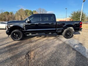 2024 Ford F-250 Super Duty Crew Cab XLT 4WD 7.3 V-8