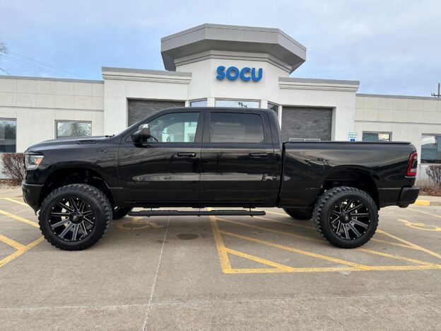 repo truck for sale at a credit union in Illinois