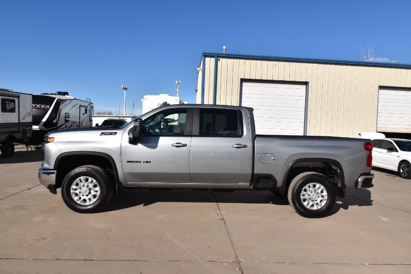 2025 Chevrolet Silverado 3500HD LT