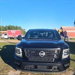 2023 NISSAN TITAN CREW CAB SV 4WD