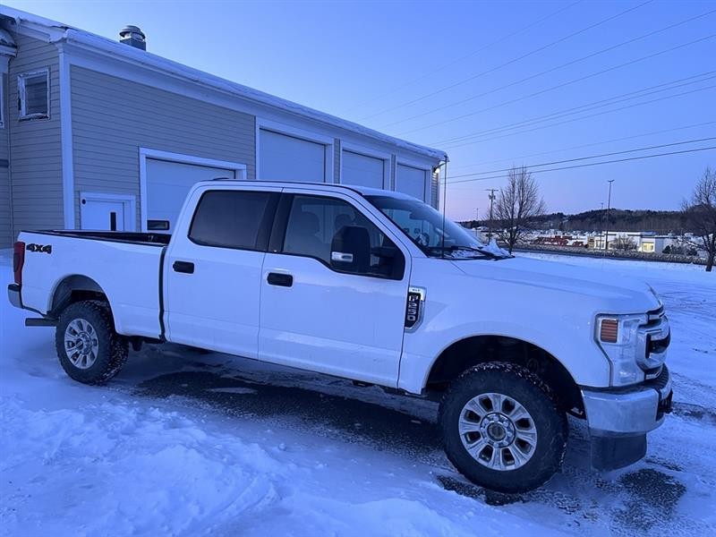 2022 Ford F-250 Super Duty Crew Cab XTW 6.2L V8