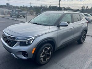 repo 2025 Kia Seltos for sale at a bank