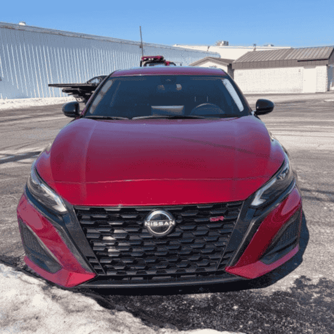 2023 Nissan Altima SR