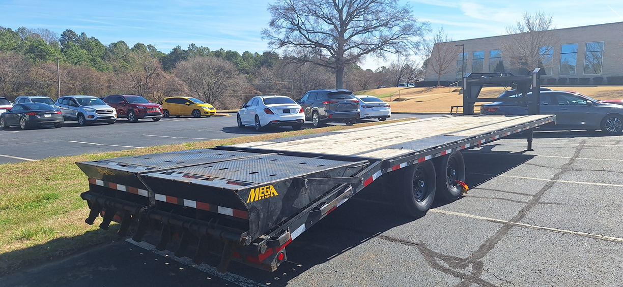 2021 BigTex 14GN-25BK+5MR