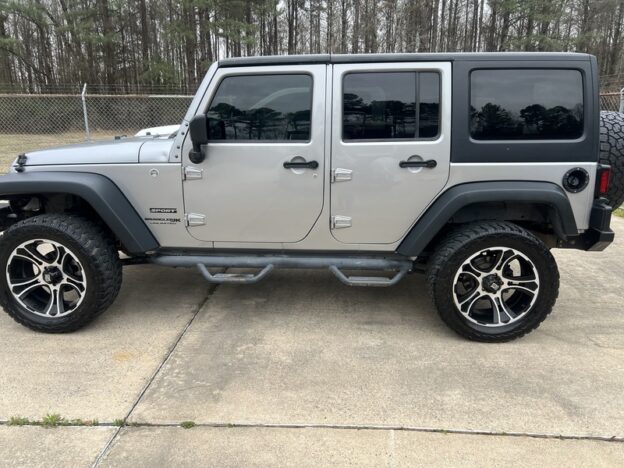 2018 Jeep Wrangler Unlimited Sport repo for sale