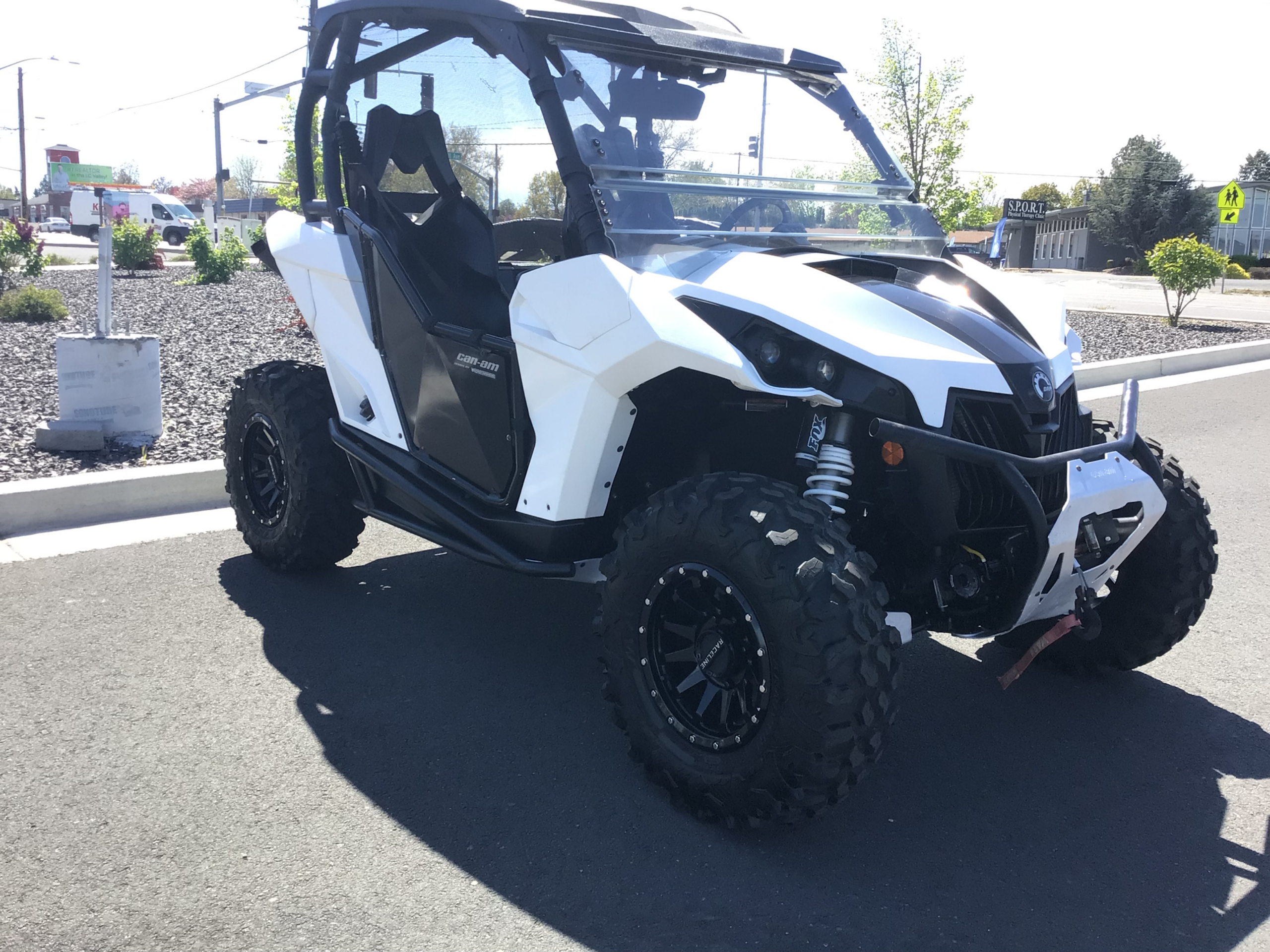 2017 Can-Am Maverick Max 1000R XC DPS