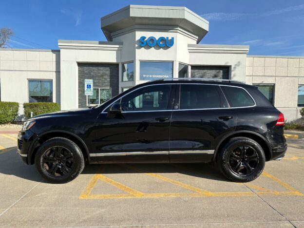 2017 Volkswagen Touareg Utility 4D Wolfs repo for sale