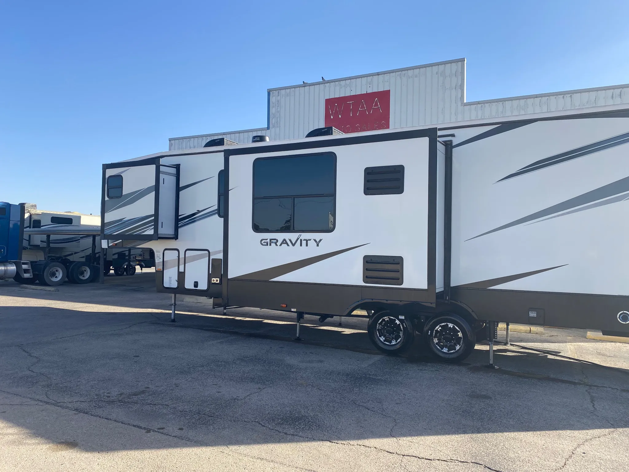 2022 heartland gravity toy hauler
