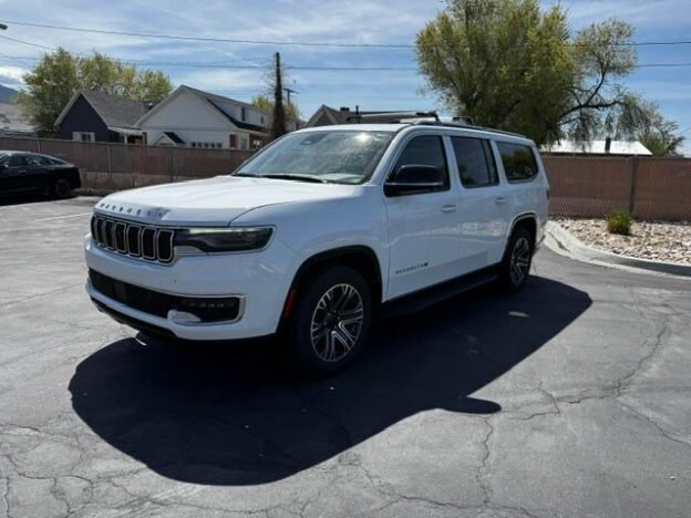 2023 Jeep Wagoneer L Series I repo for sale