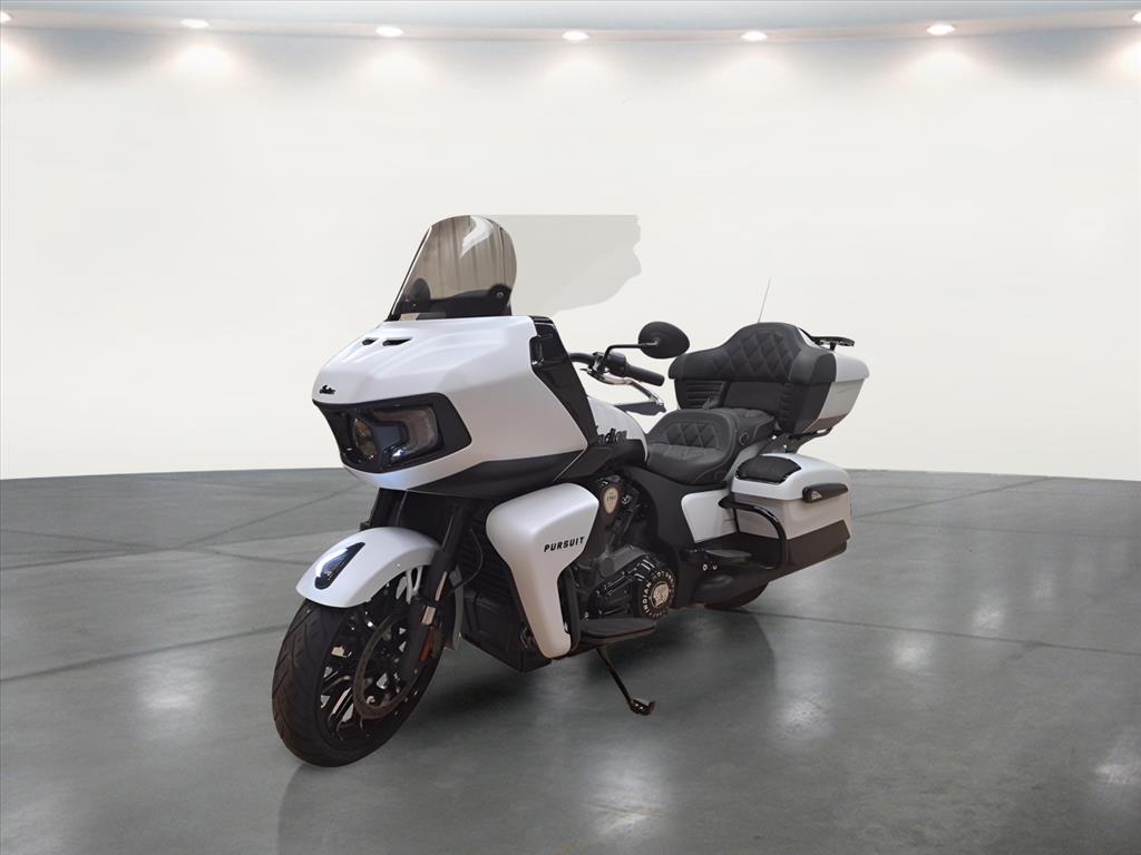 2022 Indian Pursuit w/Nav
