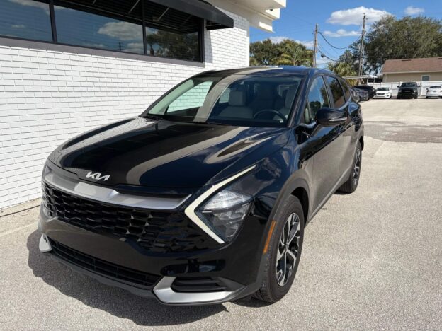 2023 Kia Sportage EX repo for sale