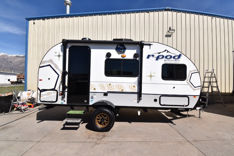 2023 FOREST RIVER r-pod RPT 180